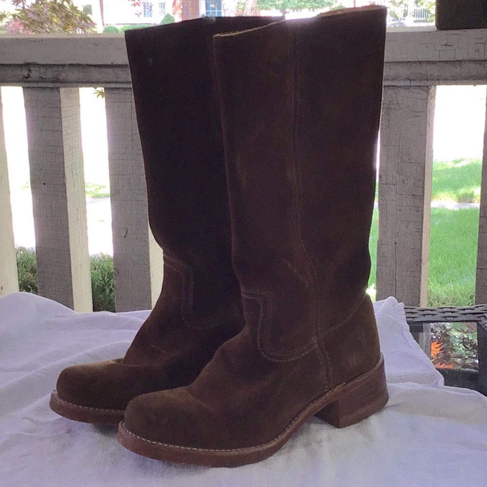 Frye campus boot, brown suede, size 9 M, like new, hardly worn